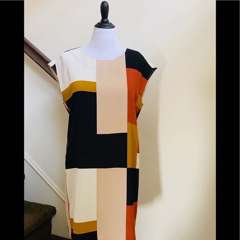 Color black shift dress